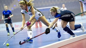 Hockey in der Halle und auf Eis