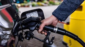 Sinken die Spritpreise durch den Tankrabatt?