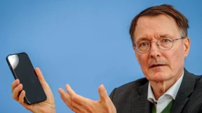 Lauterbach bestätigt Sicherheitslücke bei E-Patientenakte