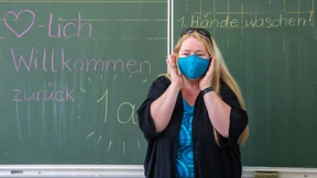 Bislang Dynamik der Virusverbreitung in Schulen überschätzt