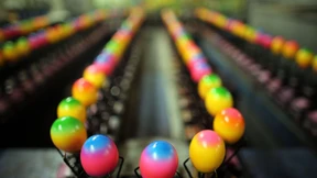 Deutsche Eierfabrik färbt 300.000 Eier am Tag