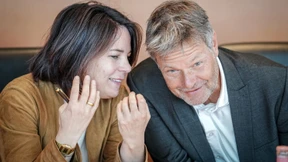 Baerbock stärkt Habeck in Streit ums Heizungsgesetz