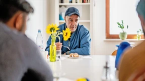 Luxusfrühstück mit Brötchen vom Vortag