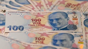 Türkische Lira fällt auf Tiefs