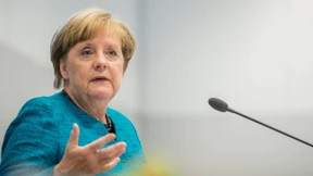 Elie-Wiesel-Auszeichnung an Merkel verliehen