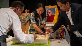 Die Brücke zwischen Tibet und Deutschland