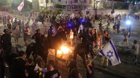 Zusammenstöße bei Protesten gegen die Regierung