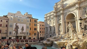Trevi-Brunnen bis auf Weiteres von Flatterband umgeben