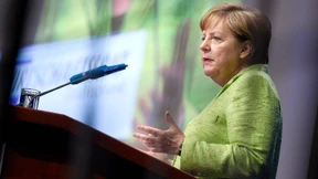 Merkel will TTIP-Gespräche wieder in Gang bringen