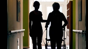 Zwei Drittel arbeiten Vollzeit für Niedriglohn