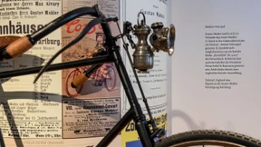 Für ihn vielleicht Beruf, für sie stets nur Zierde