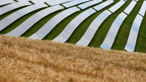 Die Photovoltaik findet aus dem dunklen Tal 