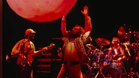 Stille inmitten des infernalischen Krachs