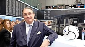 Wer ist Stefan Knoll?