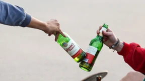 Konsum von Tabak und Alkohol weiterhin hoch