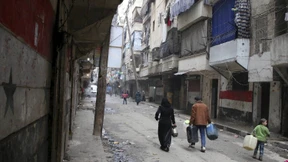 Tausende müssen in Aleppo verseuchtes Wasser trinken