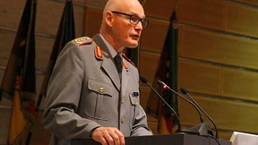 AfD fordert aktiven Bundeswehr-General zu suspendieren
