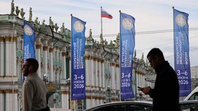 Welche Deutschen besuchen Putins Wirtschaftsforum?