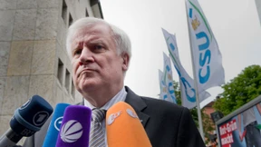 Seehofer spricht von „Treibjagd“ 