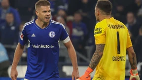 Bierbecher, Feuerzeuge und giftige Worte „auf“ Schalke