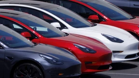 Tesla will mehr als 3000 Stellen abbauen