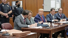 Donald Trump stellt sich in New York der Justiz