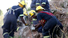 Mehrere Arbeiter aus eingestürzter Mine befreit