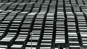 Es teilt uns die Welle