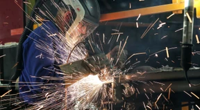 Der Glanz der steigenden Industrieaufträge trügt