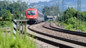 Hitler-Rede und „Sieg Heil“-Rufe in ÖBB-Zug eingespielt