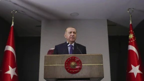 Erdogan lenkt uns mit dem Seiltänzer ab