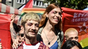 Hunderte feiern trotz Verbots die Pride-Parade in Istanbul