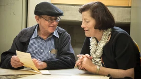 Ein Teller brach und das Schweigen auch