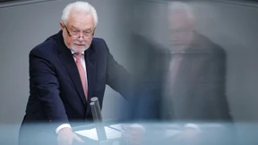 Kubicki: „Kein Wunder, dass halb Europa den Kopf über uns schüttelt“