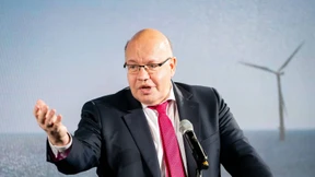 Altmaier korrigiert Wachstumsprognose nach oben