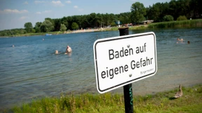 Junge stirbt nach Rettung aus dem Main