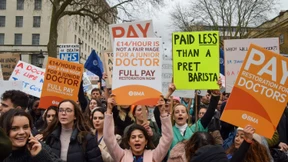 Stärkster Rückgang des Lebensstandards seit 70 Jahren prognostiziert