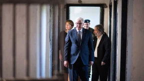 Steinmeier gedenkt der Opfer der deutschen Besatzung