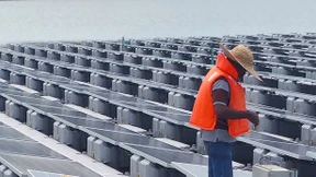 So will Singapur Solarenergie auf dem Wasser gewinnen