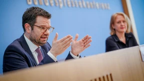 Justizminister Buschmann hält Maskenpflicht wieder für möglich