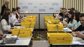 Berliner SPD stimmt für Koalition mit der CDU