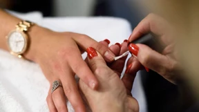 Warum gemachte Nägel nichts mit Feminismus zu tun haben