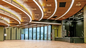 LED-Lampen zum Dimmen in Hattersheimer Stadthalle