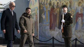 Biden trifft Selenskyj in Kiew