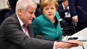 Seehofer bestreitet Tauschhandel