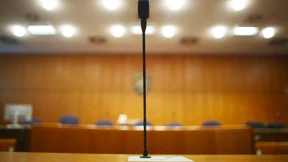 Schwangere Ehefrau im Bett erstickt: Lebenslange Haft