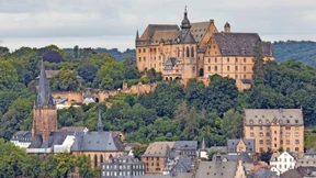 ETF-Masterfonds hilft Marburg in der Steuerkrise