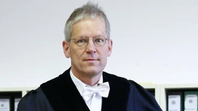 Richter verschiebt Urteil gegen Fitschen