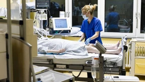 Neuer Höchststand von 590 Corona-Todesfällen binnen 24 Stunden