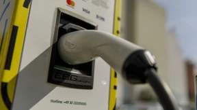 Was kann in einer E-Auto-Ladestation passieren?